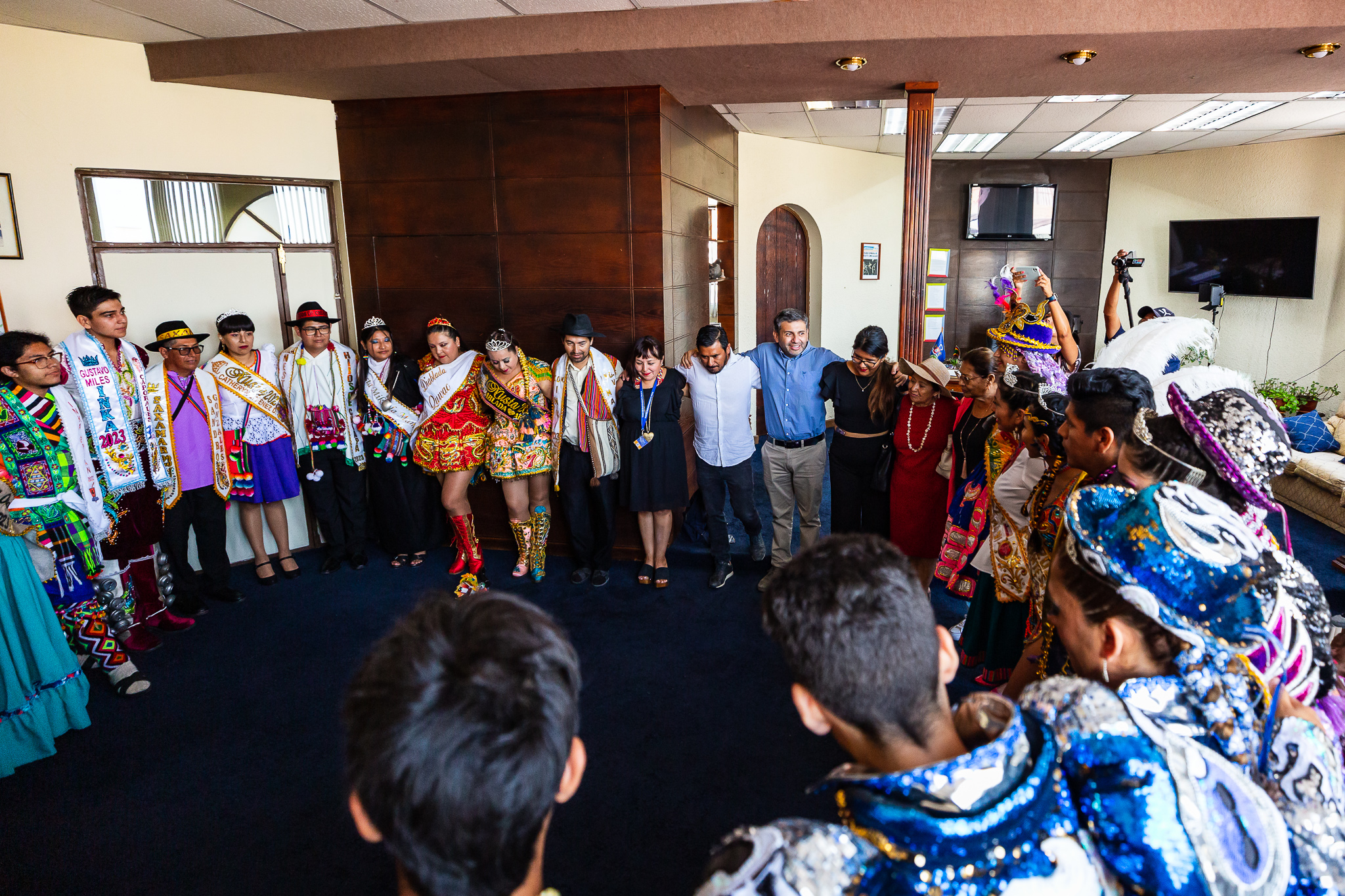 Ñustas e incas visitaron al alcalde Espíndola en la previa al Carnaval Con la Fuerza del Sol 2023